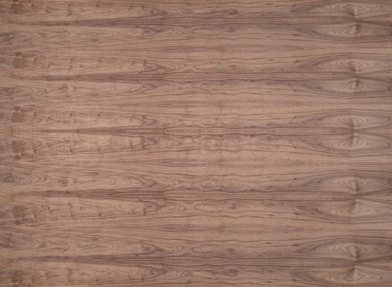 DTDD Ořech am. standard A/B 2800/2070/19