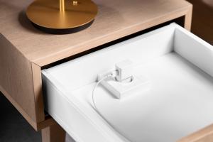 BLUM ESS.B01EB Amperos element zasilający i kabel, gnizdko FR, biała połysk