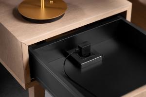 BLUM ESS.B01EB Amperos element zasilający i kabel, gnizdko FR, czarna mat